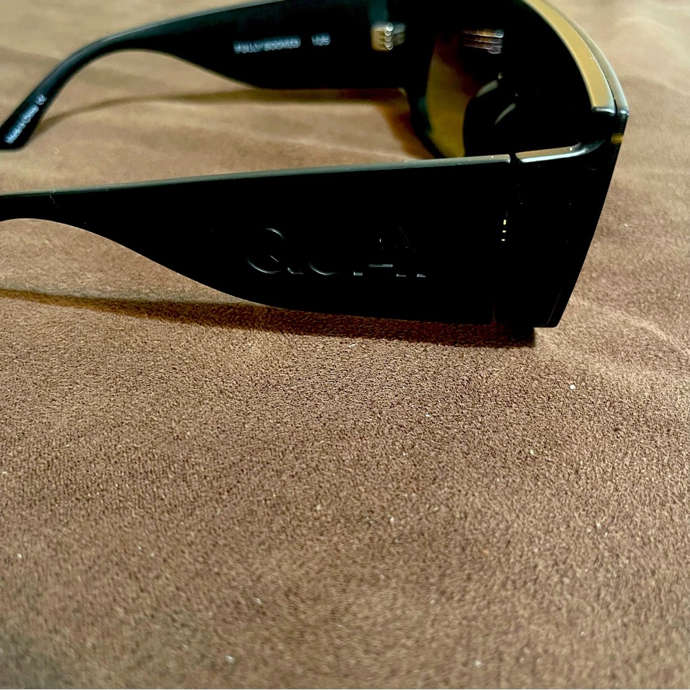 Quay sunglasses just in time for the sunglasses very beautiful 🤩